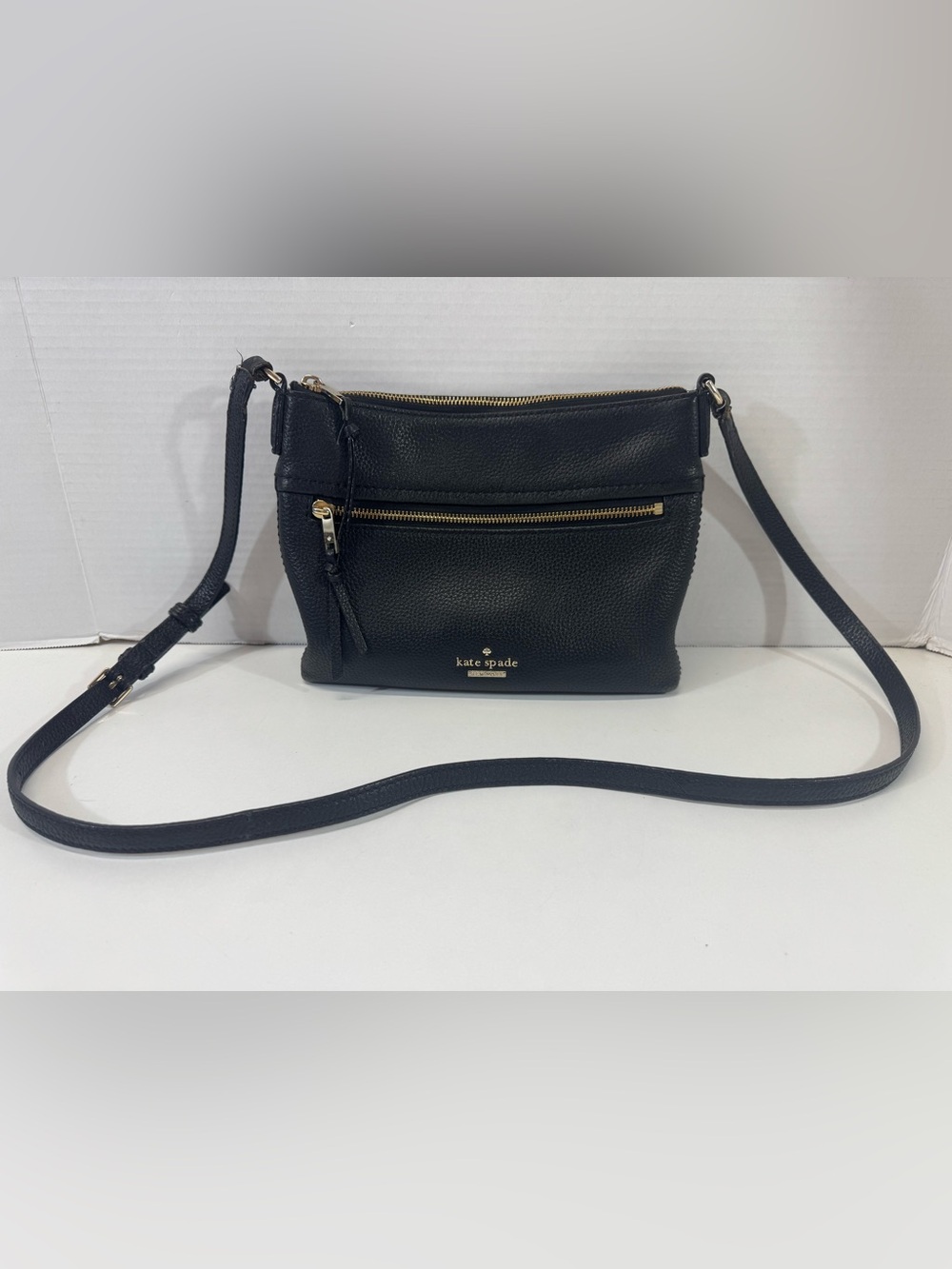 kate spade Black Pebbled Leather Crossbody shoulder purse with Gold Hardware